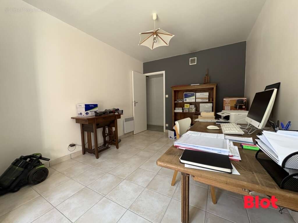 Maison 252 m² à Montauban-De-Bretagne  - photo 9