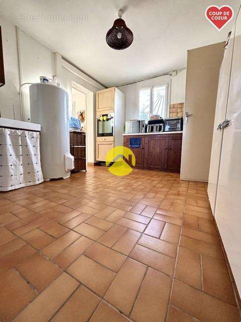 Maison à SAINTE-ALVERE