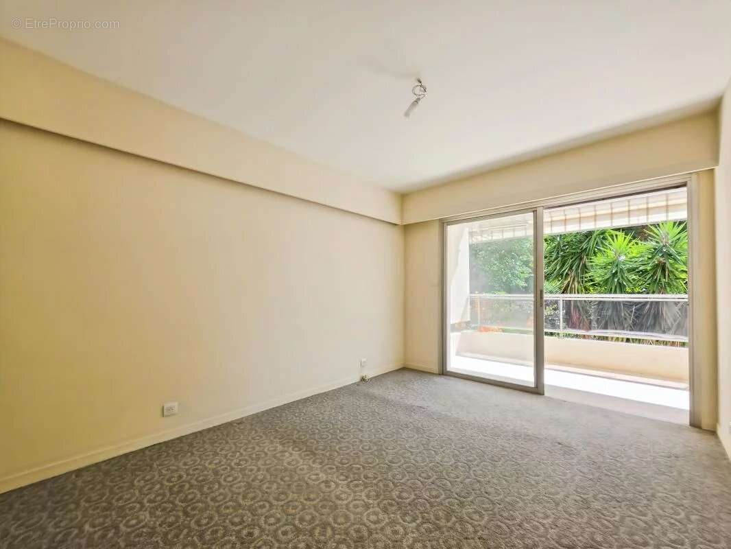 Appartement 2 pieces - alexandre iii 10mn croisette - 2 terrasses, garage & cave - photo 2