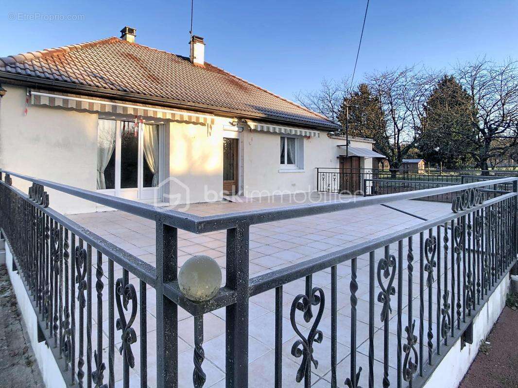 Maison à CHARNY