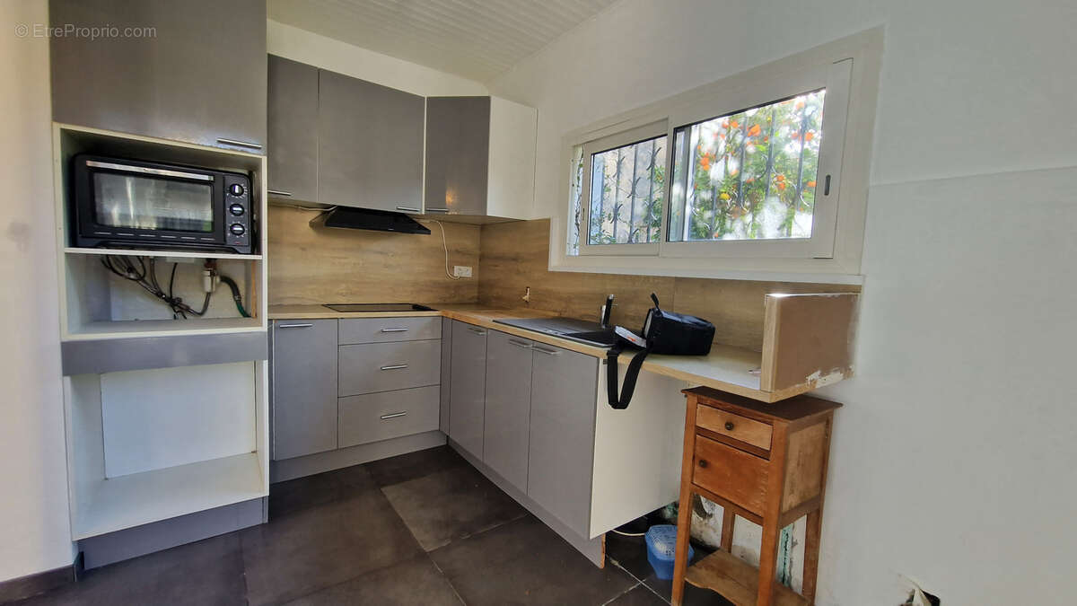 Appartement à VALLAURIS