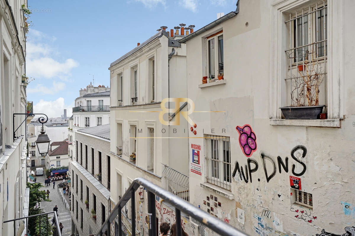 Appartement à PARIS-18E