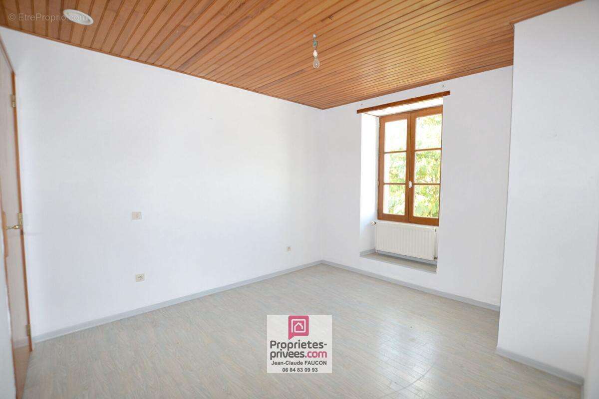 Maison à SAINT-MICHEL-EN-L&#039;HERM