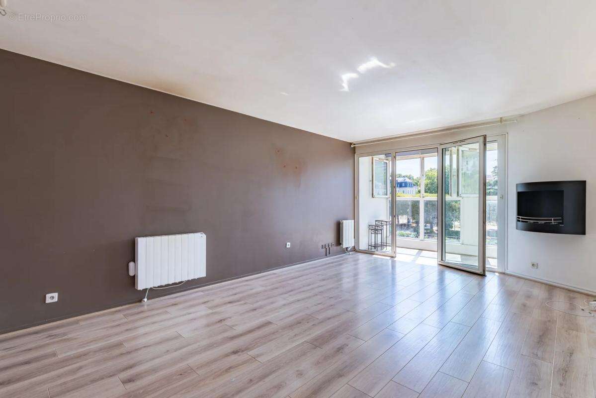 Appartement 3 pièces de 74 m² à Sèvres - photo 5