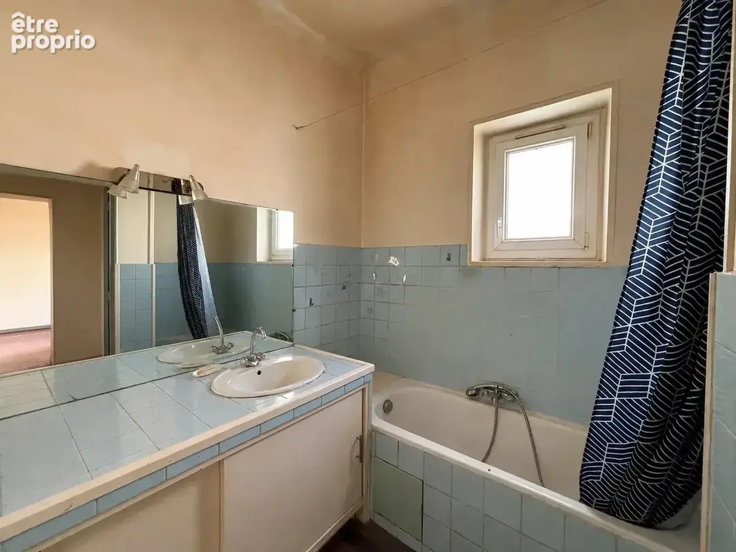 Maison 3 pièces à rénover – La Valentine / Route des 3 Lucs - photo 11