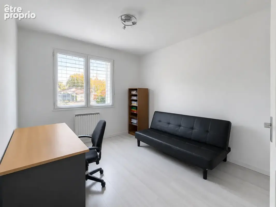 Maison avec sous sol total et panneaux solaires - photo 9