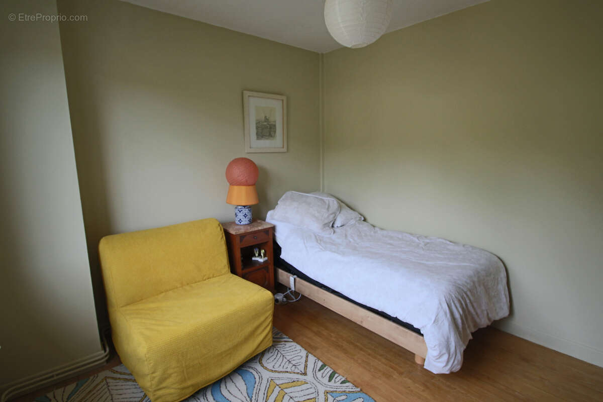 Maison à PUY-L&#039;EVEQUE