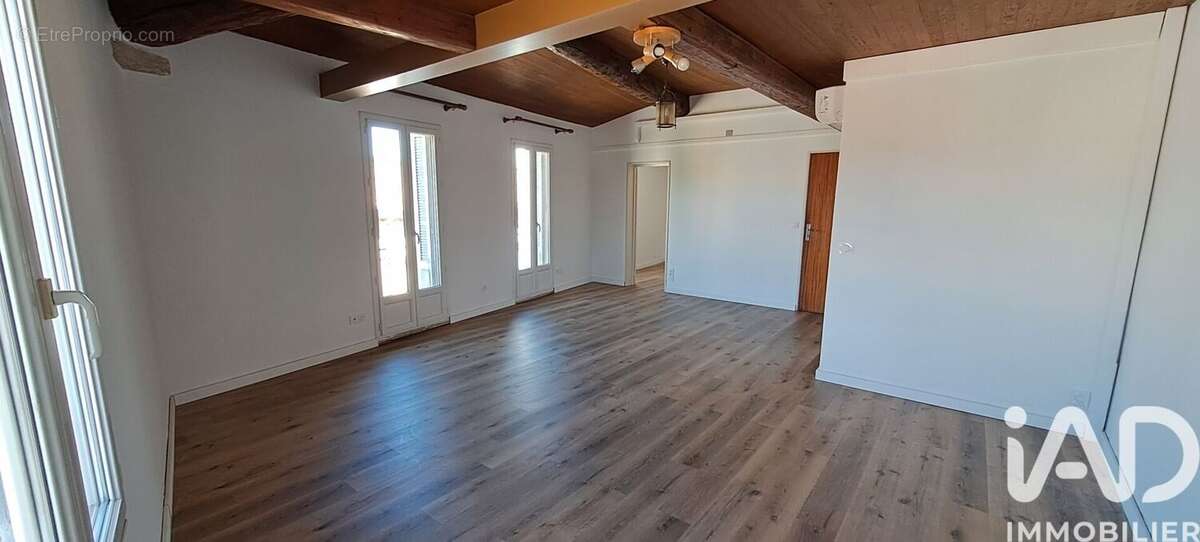 Photo 2 - Appartement à NIMES