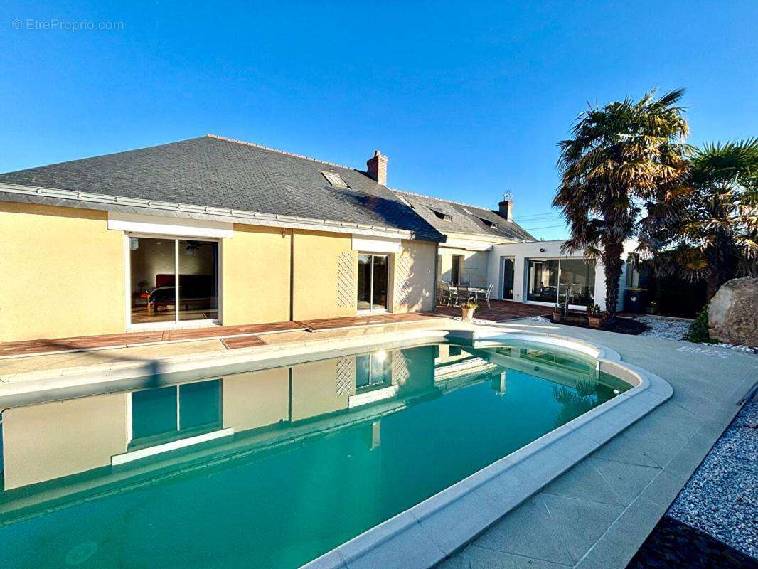 Maison 7 pièce(s) 175 m2 avec piscine - photo 2