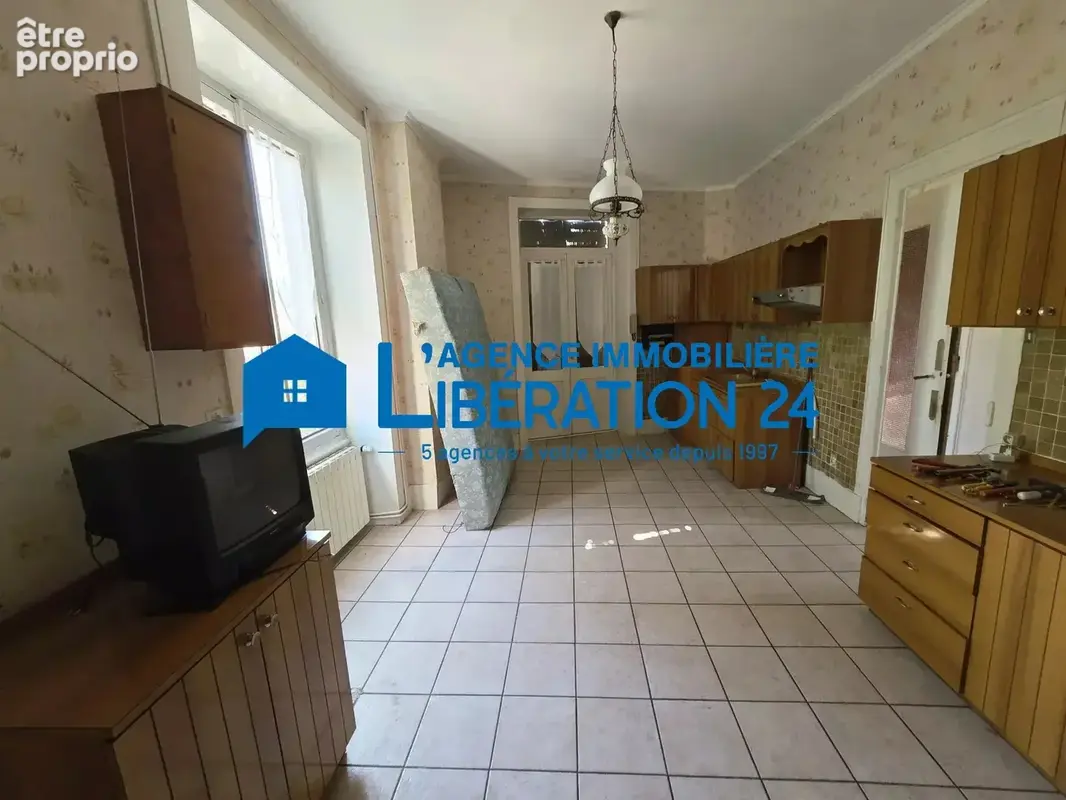 Maison familiale 200m² sur 957m² - photo 9