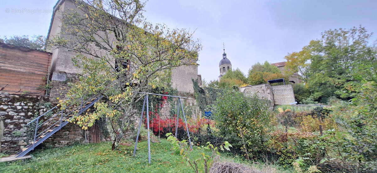 Maison à TREFFORT-CUISIAT