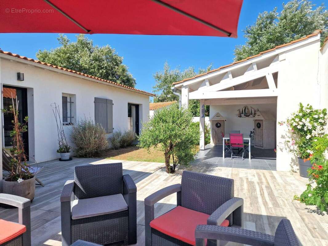 Maison à LA COUARDE-SUR-MER