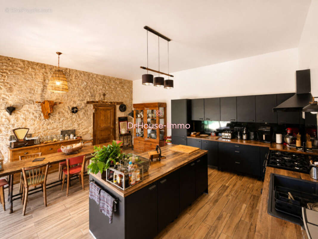 Maison 600 m² à La Reole  - photo 24