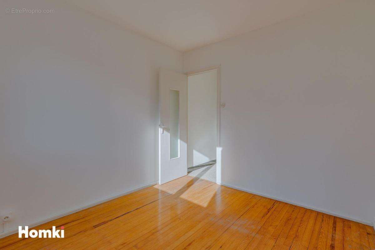 Bon secteur 2 chambres  57 m2 - photo 8