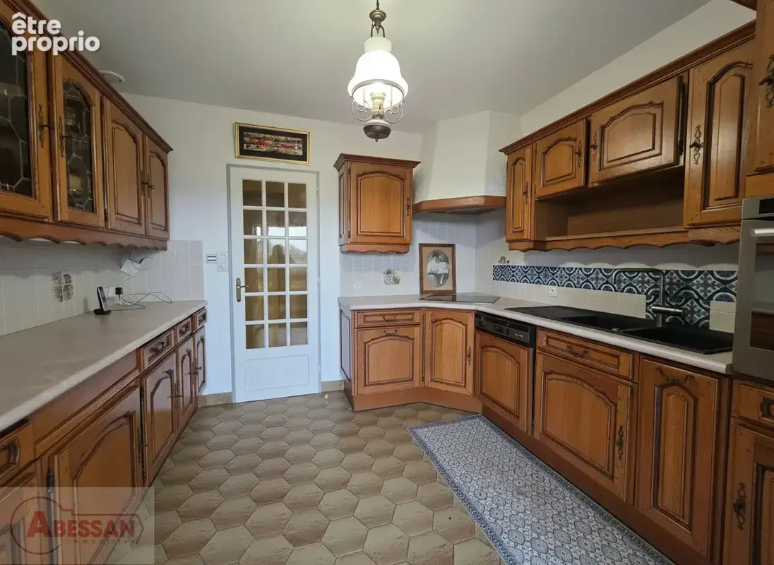 Maison 141 m² à Saint-Privat-Des-Vieux  - photo 7