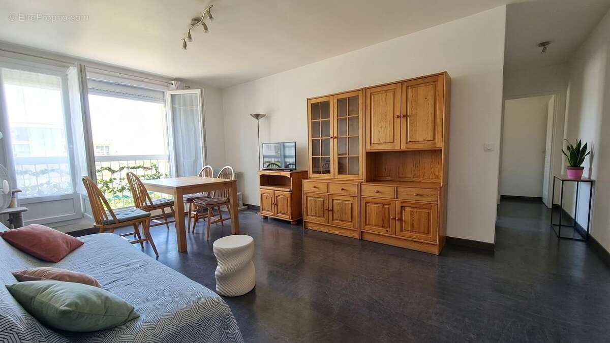 Appartement À Vendre - photo 8