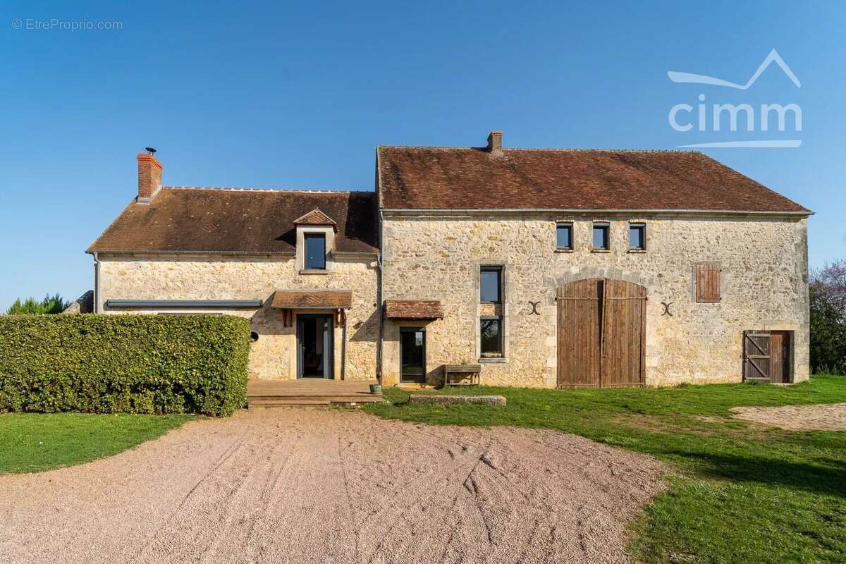 Maison à LA CHARITE-SUR-LOIRE