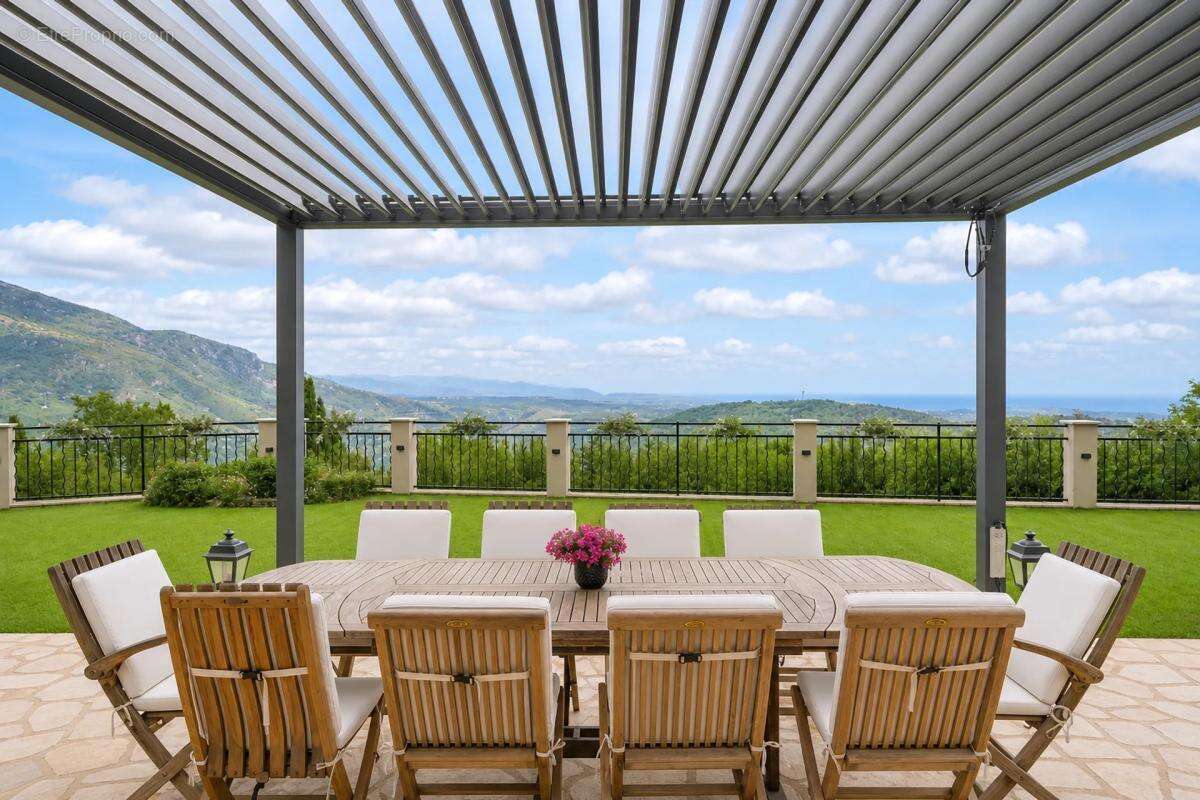 Maison de 6 pièces de 256 m² à Le Bar-sur-Loup - photo 61