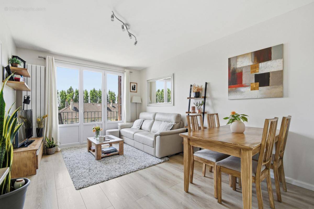 Appartement à NOISY-LE-ROI