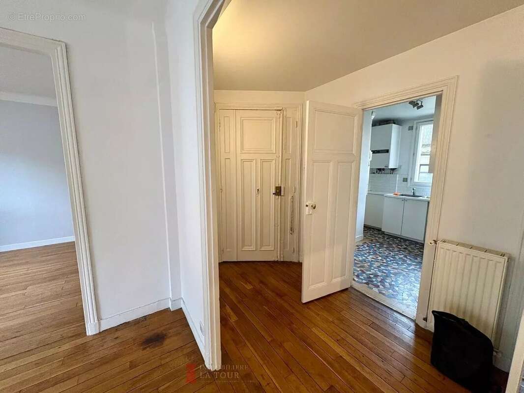 Appartement à PARIS-17E