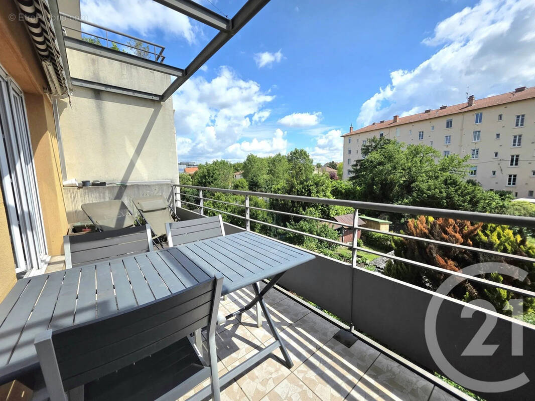 Appartement à VILLEURBANNE