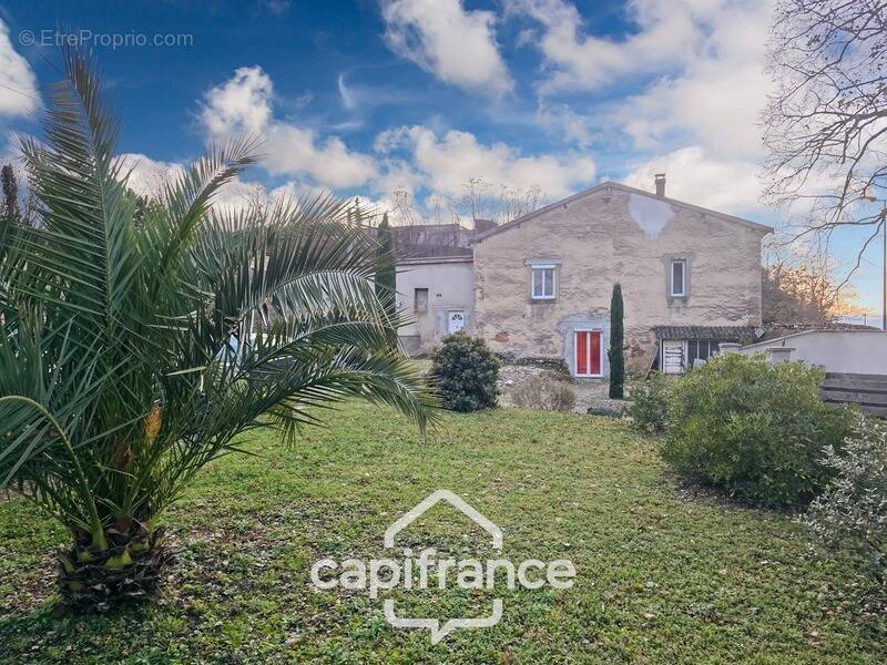 Maison à SAINT-SORLIN-EN-VALLOIRE