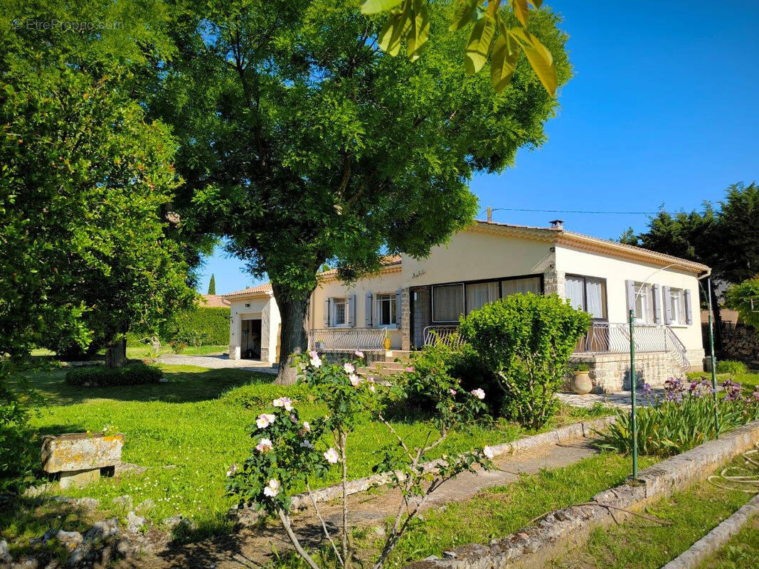 Maison à SAINT-LAURENT-LA-VERNEDE