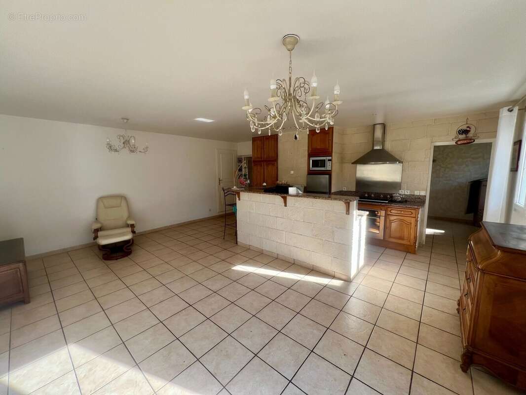 Appartement à BRUYERES-LE-CHATEL