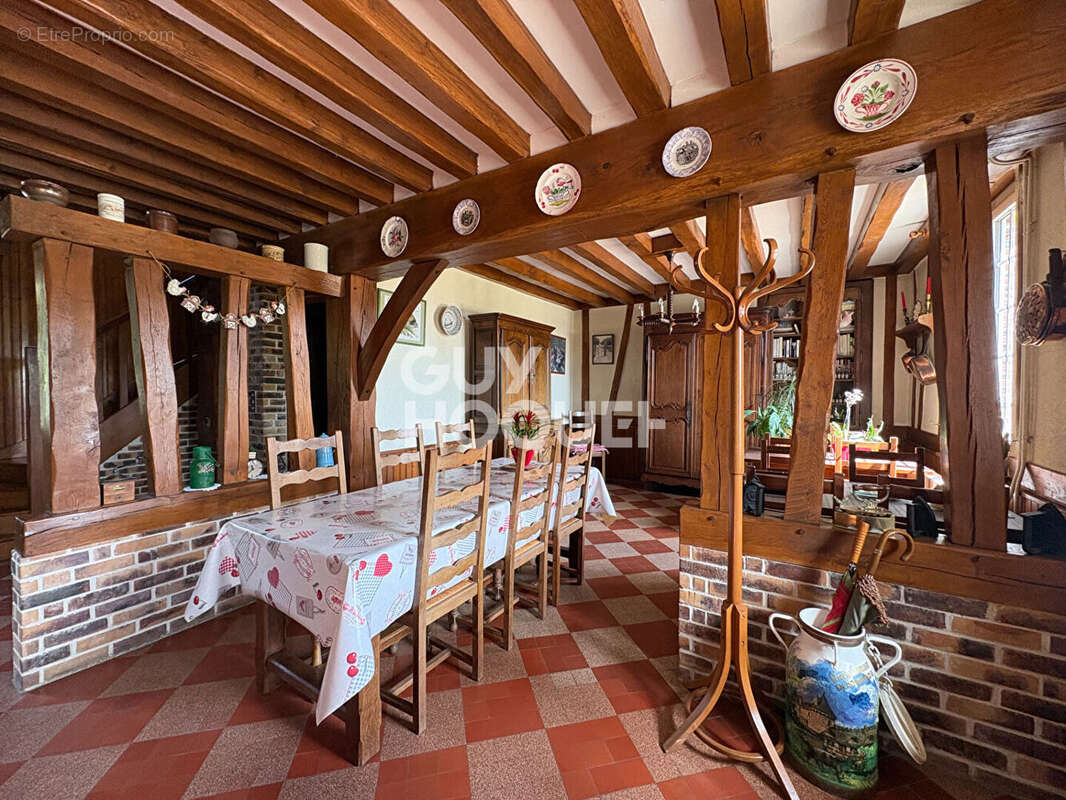Maison à BRETEUIL