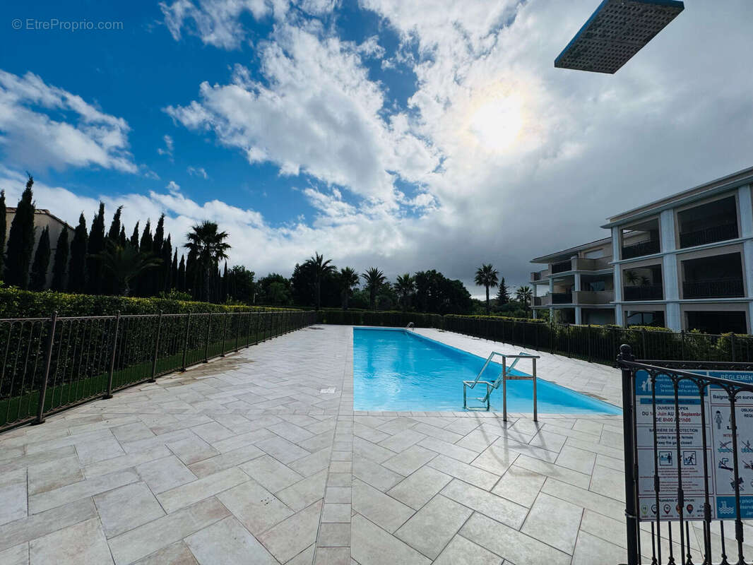 Photo 6 - Appartement à BORMES-LES-MIMOSAS