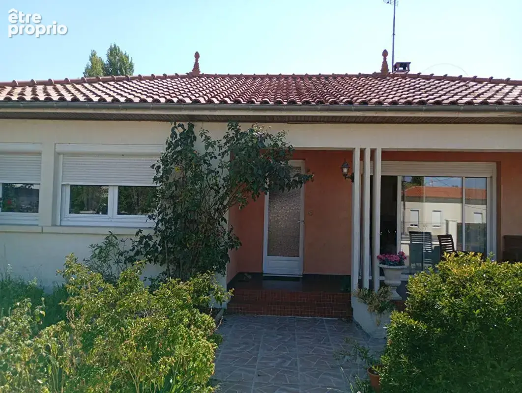 Maison à ETAULIERS