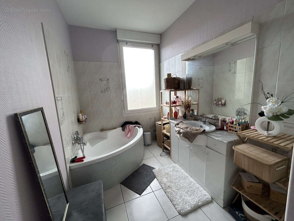 Appartement à SAINT-DENIS-DE-PILE