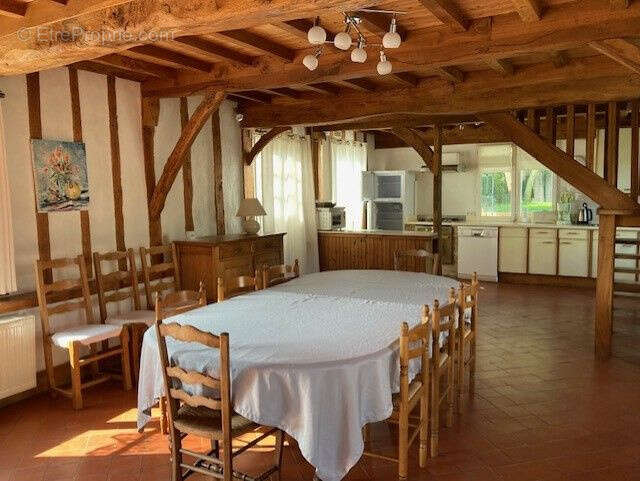 Maison à FEUQUIERES-EN-VIMEU