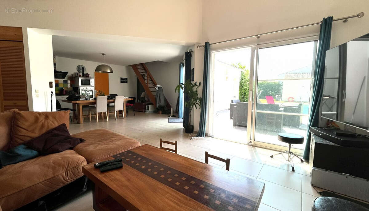 Maison 125 m² à La Rochelle  - photo 3