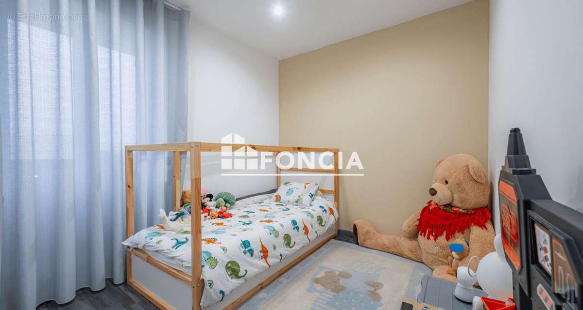 Maison à CLONAS-SUR-VAREZE