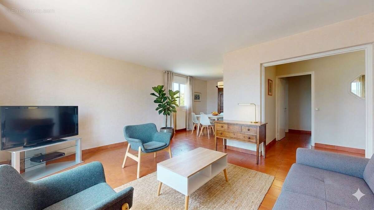Appartement À Vendre - photo 2