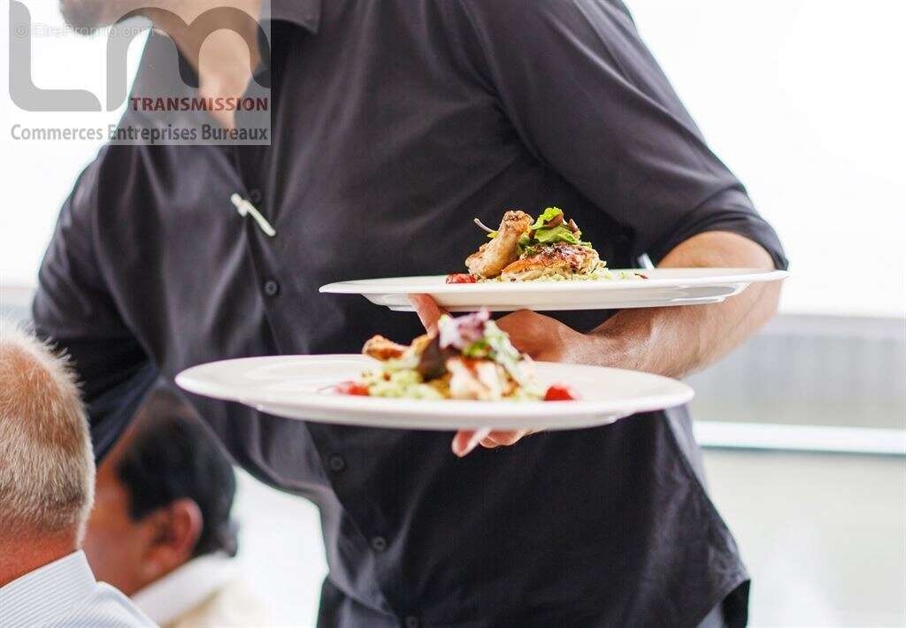 Commerce à PARIS-9E