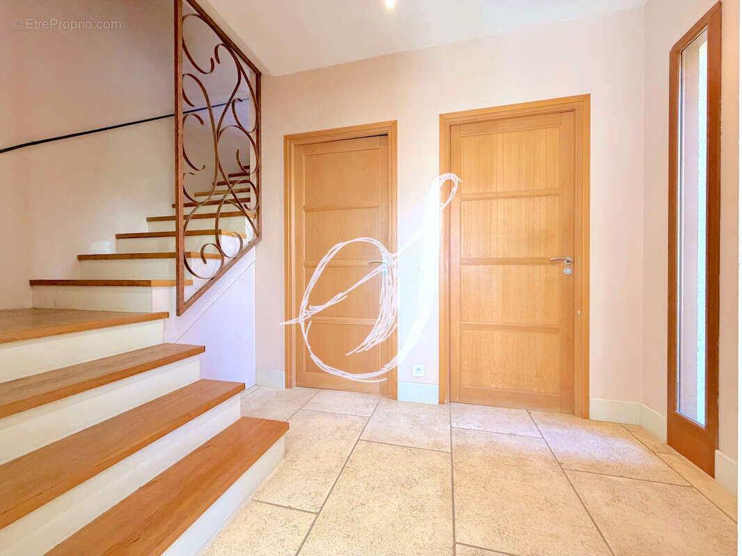 Maison à COURNONTERRAL