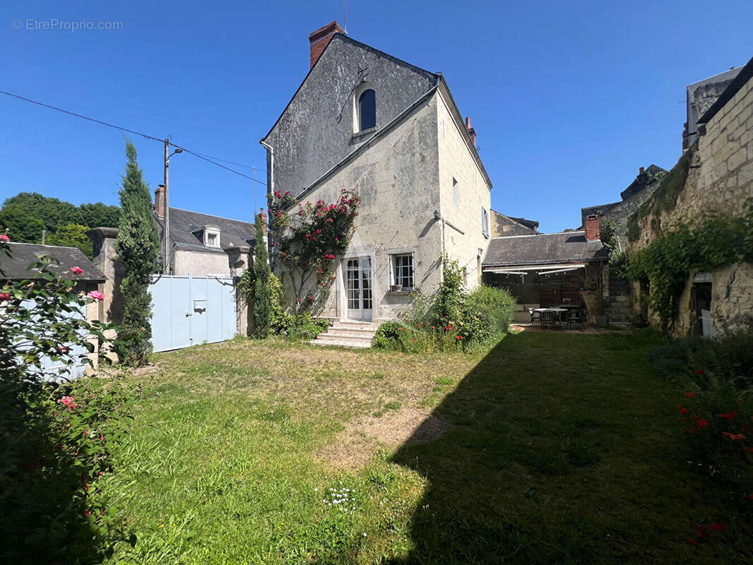 Maison à MONTRICHARD