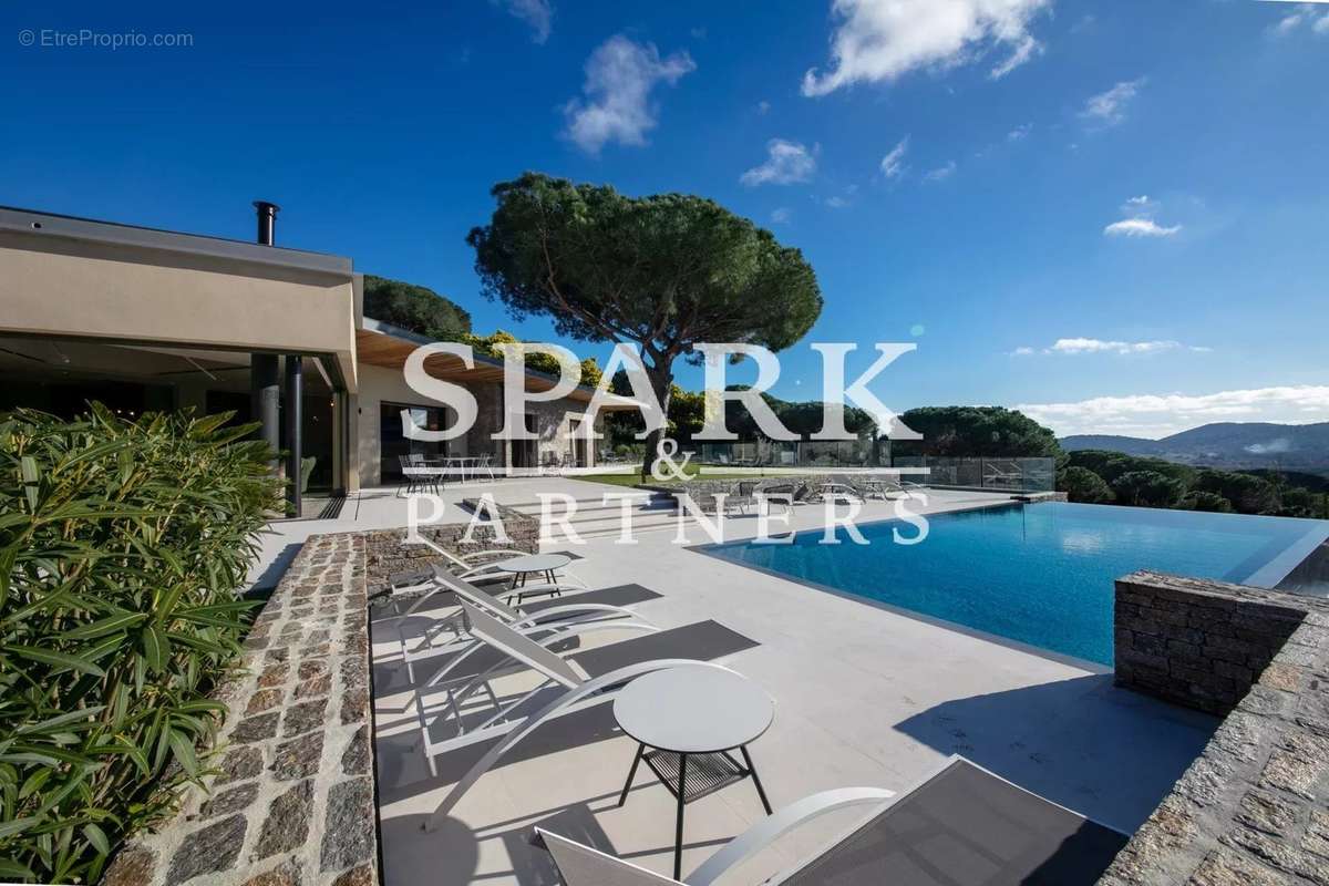 Maison à RAMATUELLE