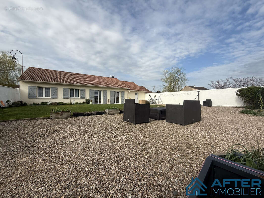 Maison à COURBESSEAUX