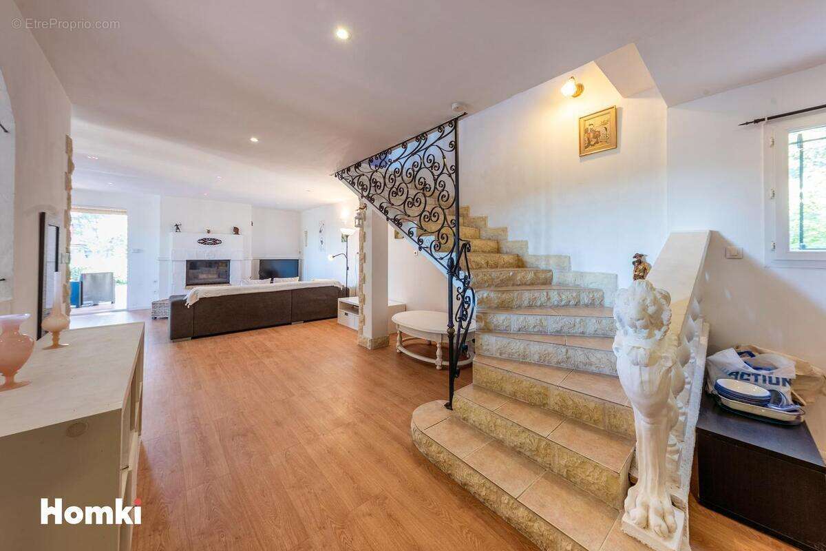 Maison à MONTFORT-SUR-ARGENS