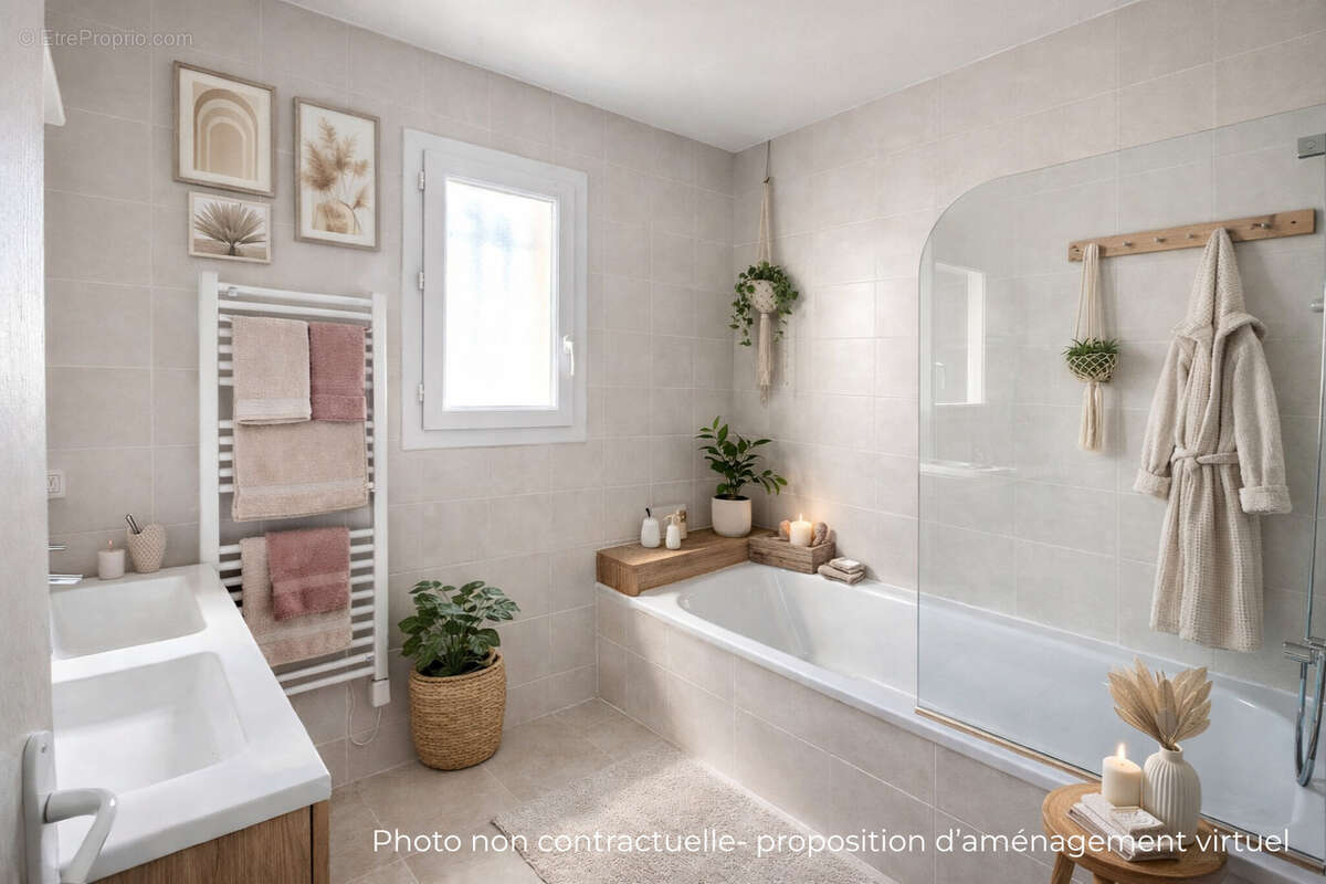 Maison à SAINT-LAURENT-D'AIGOUZE