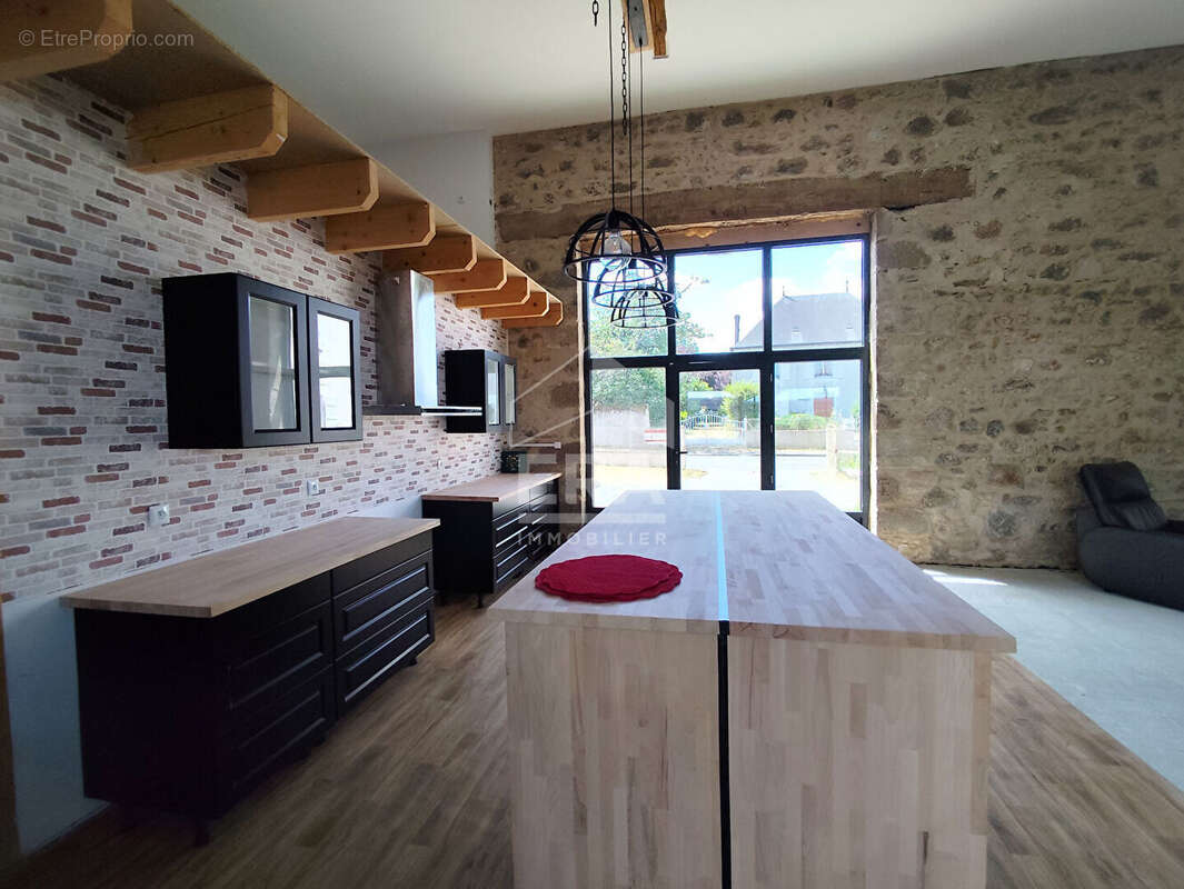 Maison 118 m² à Millac  - photo 3