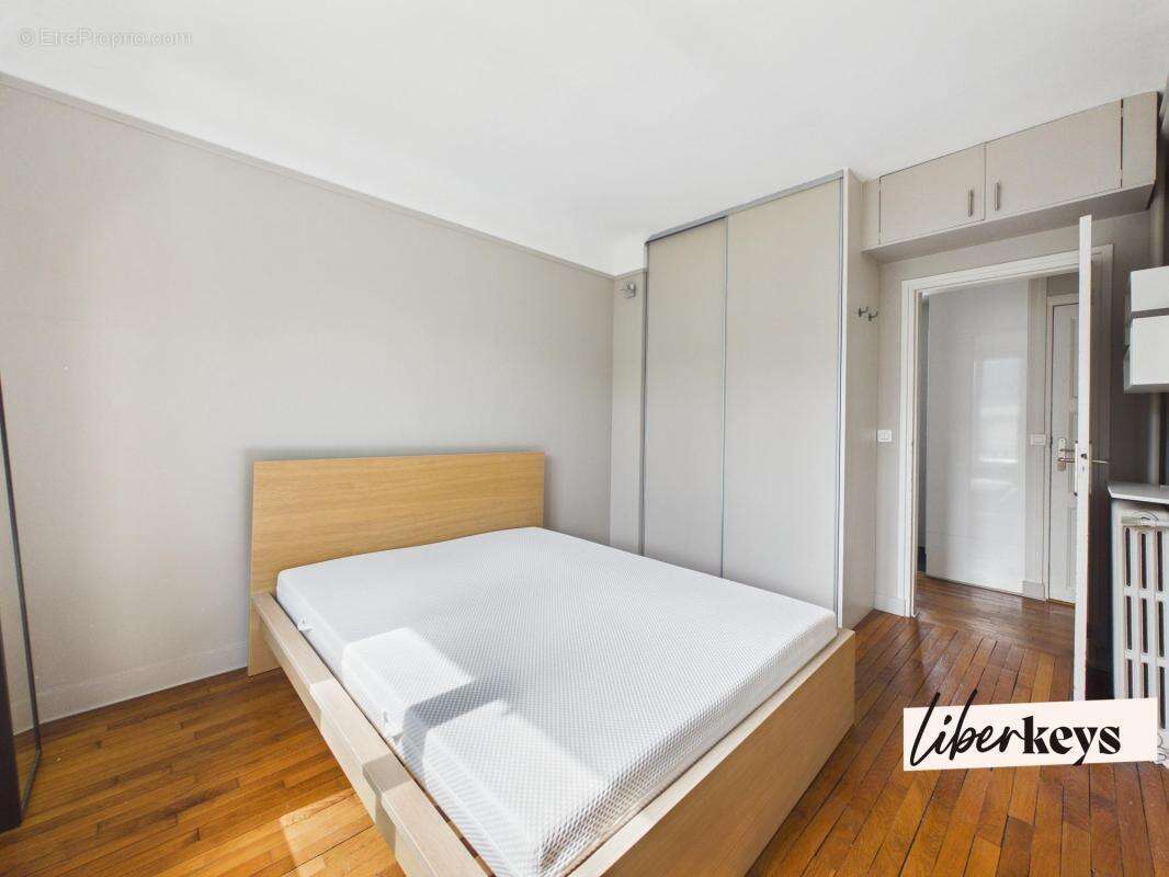 Charmant T2 traversant de 37 m² – Lumineux, au 5ᵉ étage avec ascenseur – Paris 11ᵉ (Voltaire) - photo 9