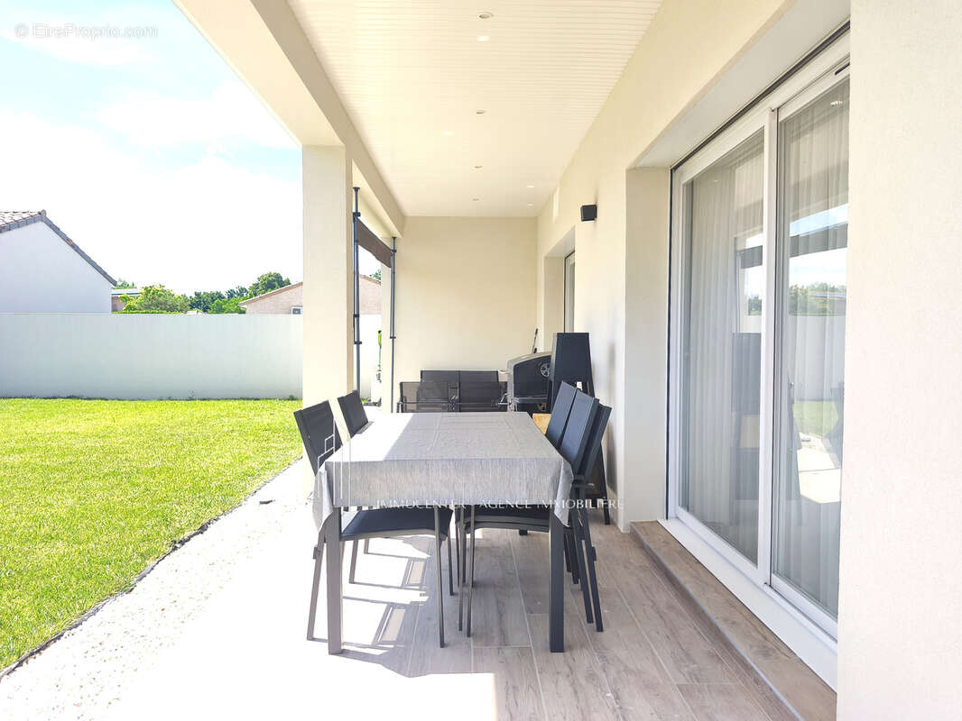 Maison à ROMANS-SUR-ISERE