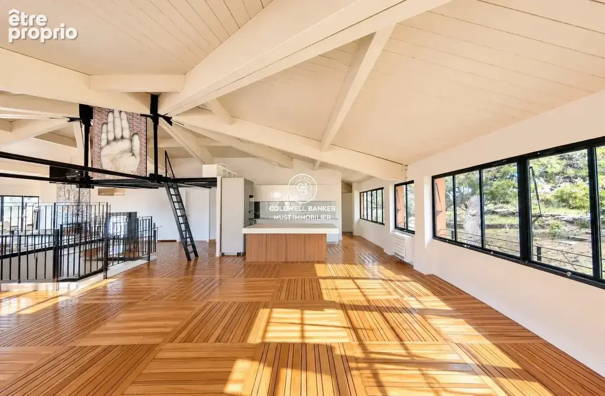 Port-vendres – loft d’exception de 300 m² à deux pas du port - photo 2
