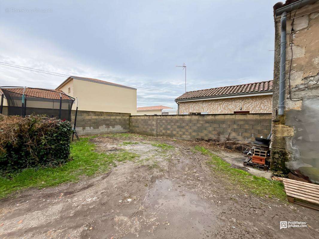 Appartement à BERSON