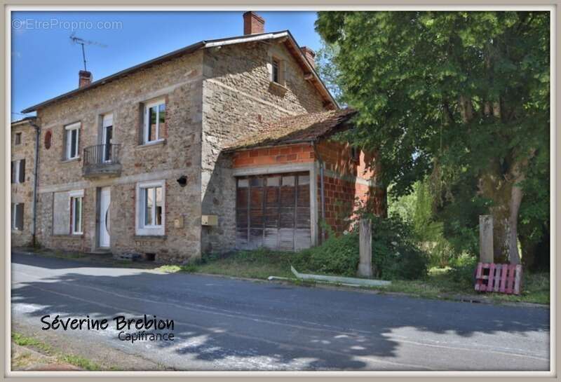 Maison rénovée, 3 chambres, terrain, garage VISCOMTAT (63) - photo 34