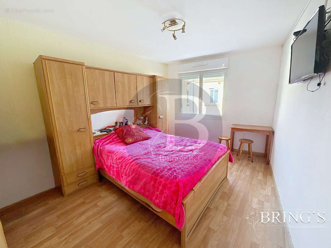 3 Chambres de 9 à 13m2 - Maison à MONTILLIERS